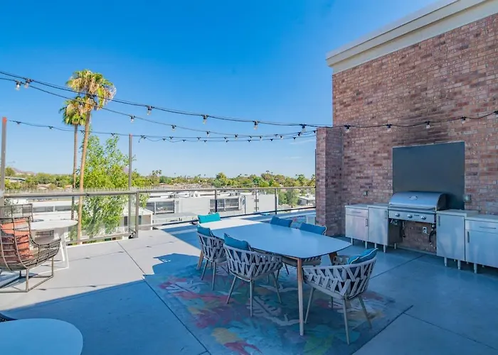 Spacious 2br Uptown Biltmore Gym Pool Parking Wd Apartament Phoenix